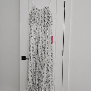 Halston Chalk/Black Printed Maxi Dress Size 6 NWT